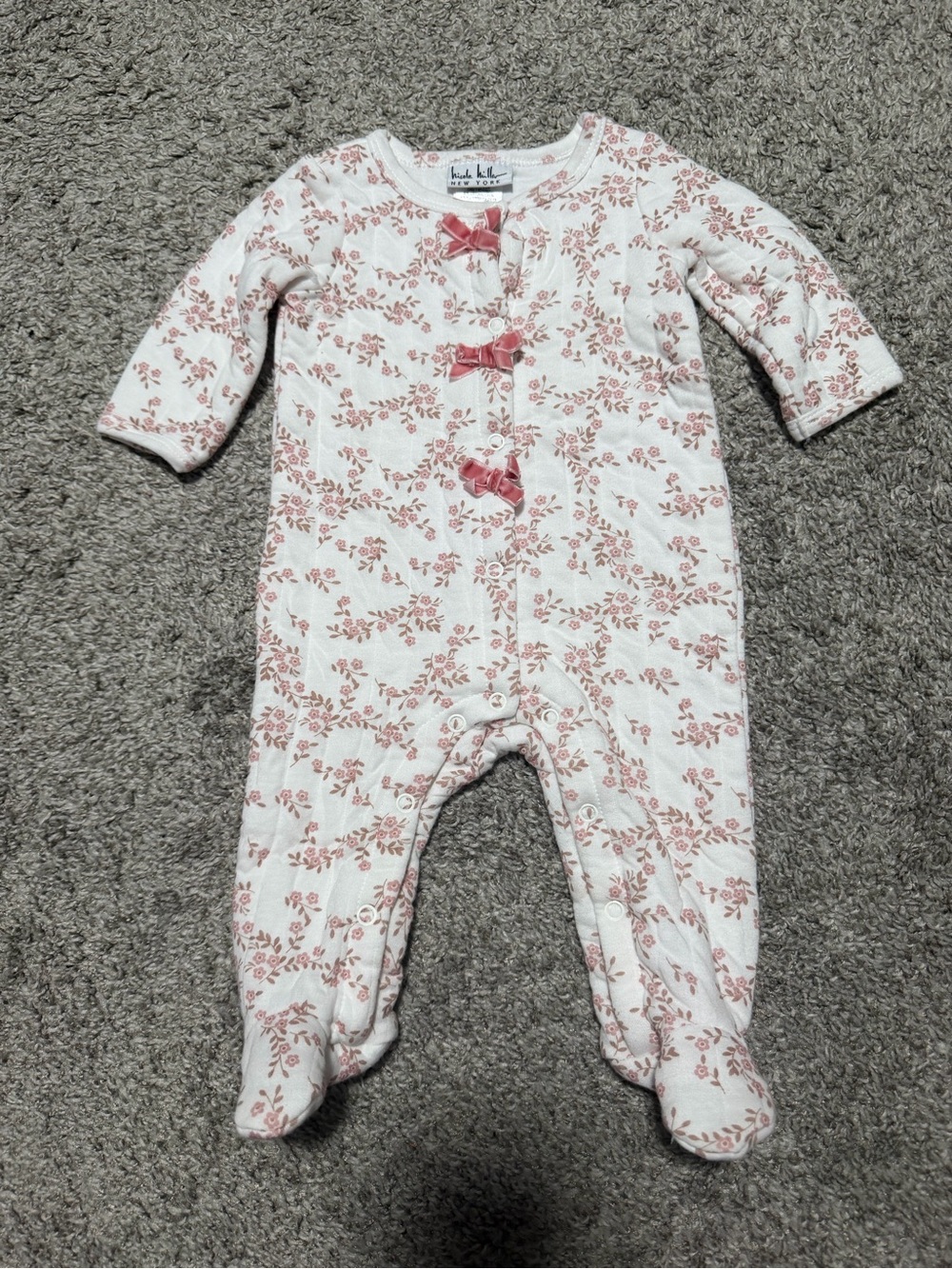 ☀️3/$10 BUNDLE!!☀️Nicole Miller Pink Floral Quilted One-Piece Footed Romper 3/6m